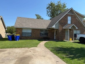 Building Photo - 530 Glen Cove Street, Seagoville, Texas 75159