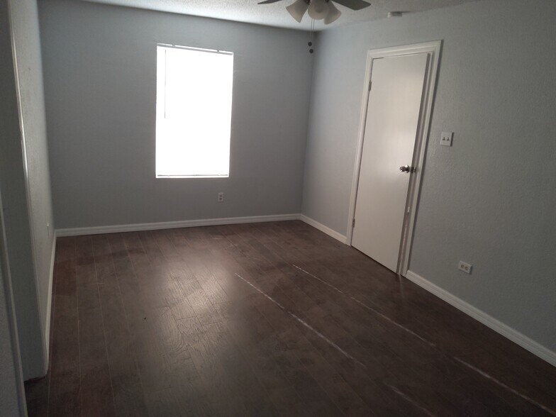 3rd bedroom - 1118 Santa Anna