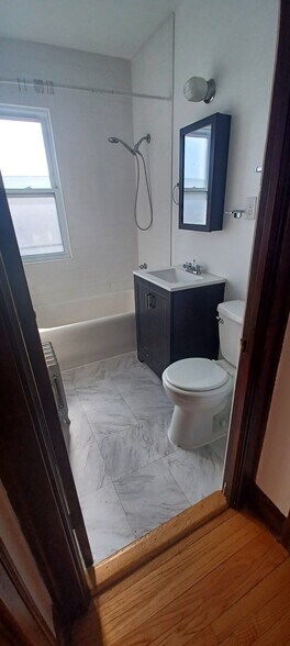 Bathroom - 2614 N Lockwood Ave