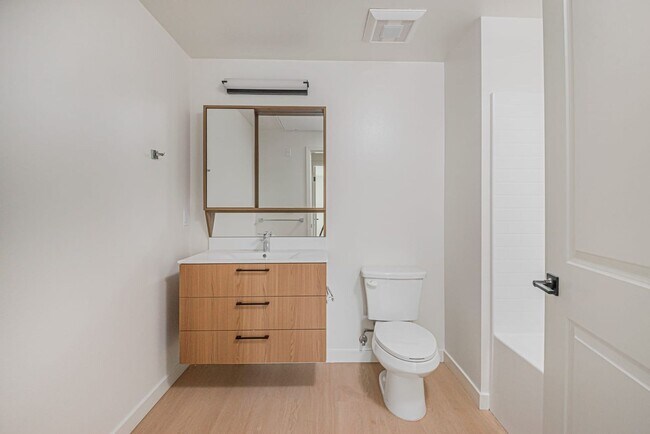 Building Photo - Welcome to the Gramercy