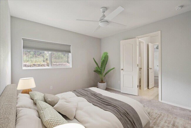 Building Photo - 15 Stone Terrace Dr