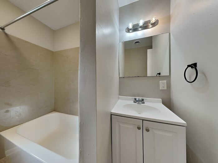 Building Photo - 7428 Sharbeth Dr N