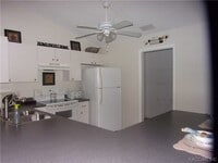 Building Photo - 2007 Colonade St
