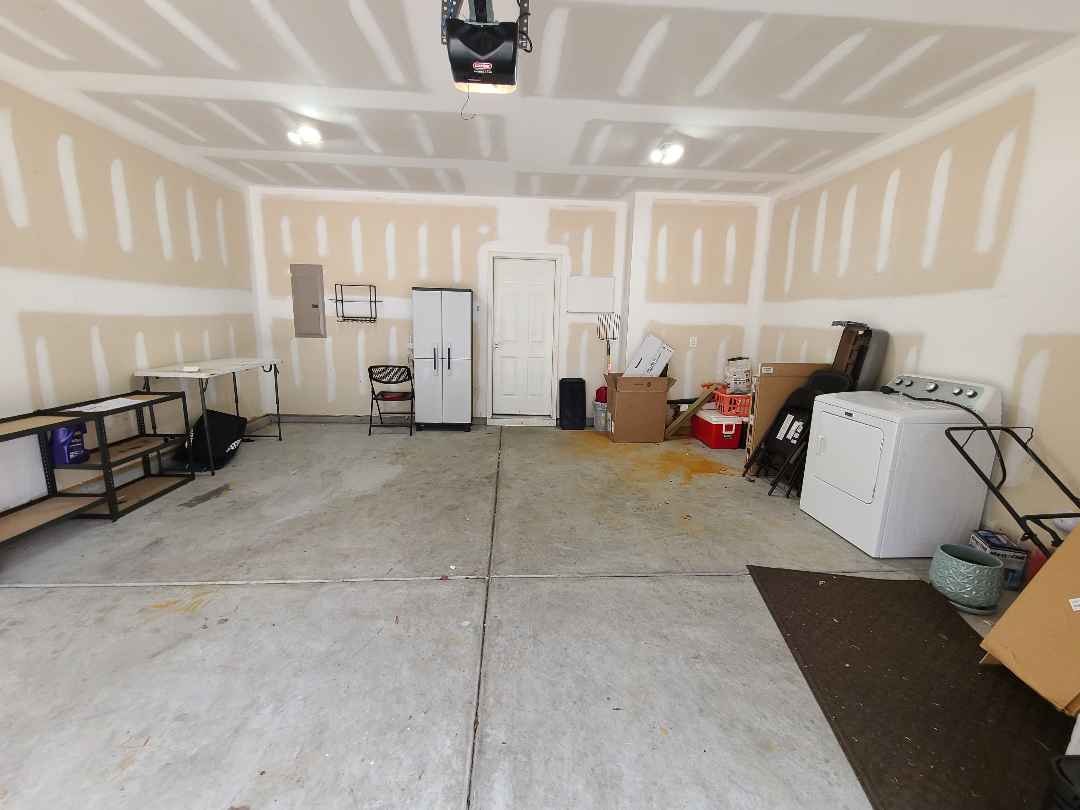 Building Photo - Room in Single Family Home on Snowy Egret Ct