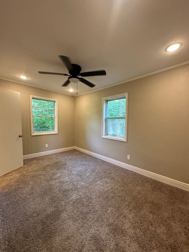 Building Photo - $1,200.00 MOVE-IN-SPECIAL