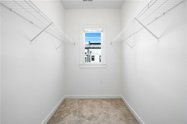 Building Photo - 552 Ember Ln NW