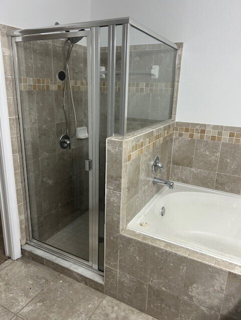 Building Photo - 6589 Crescent Loop