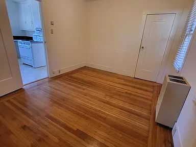 Building Photo - A spacious, sunny room with big windows, 3 blocks from North Berkeley BART, UCB