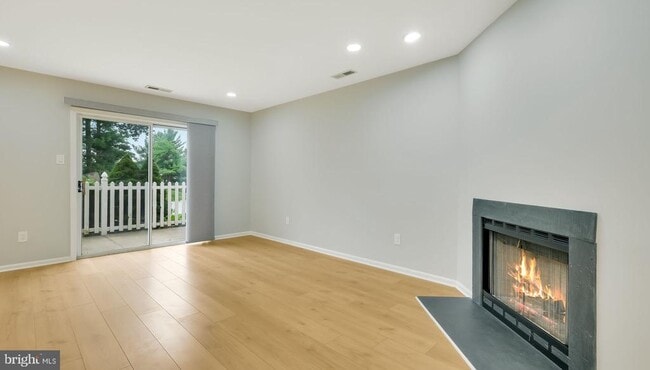 Building Photo - 99 Briarcliff Ct