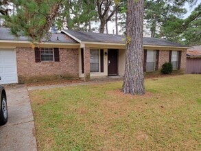 Building Photo - 6411 Frondosa Dr