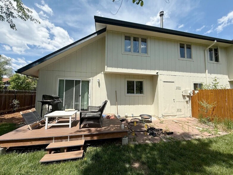 Building Photo - 2340 Folsom St