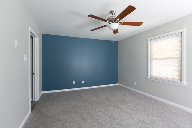 Building Photo - 1008 Kaywood Dr