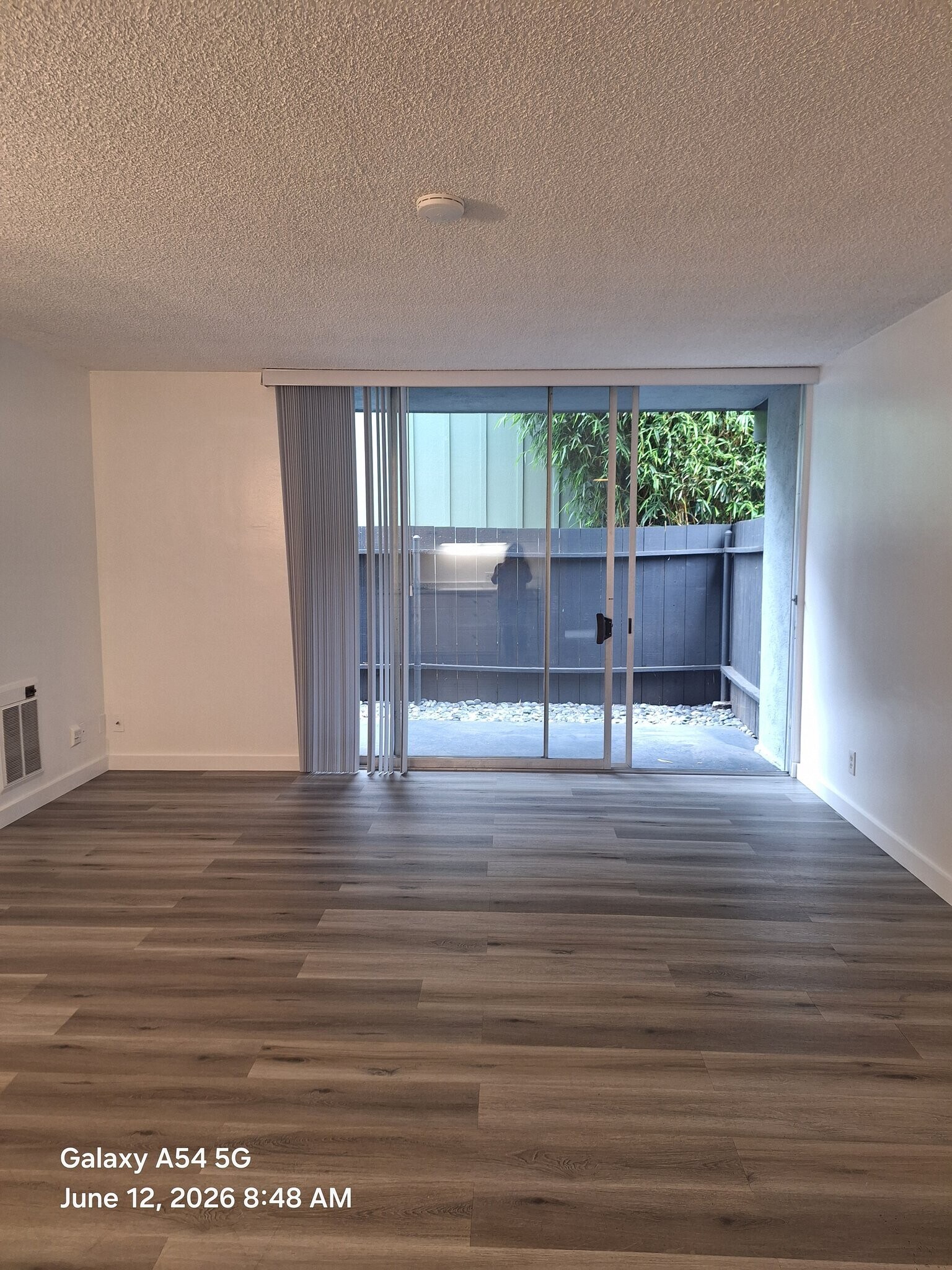 Building Photo - 609 De La Vina St