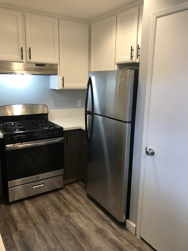 Building Photo - 3938 E Olive Ave