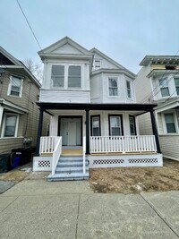Building Photo - 537 Washington Ave