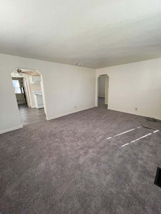 Building Photo - Available NOW! Darling 2 Bedroom Ranch