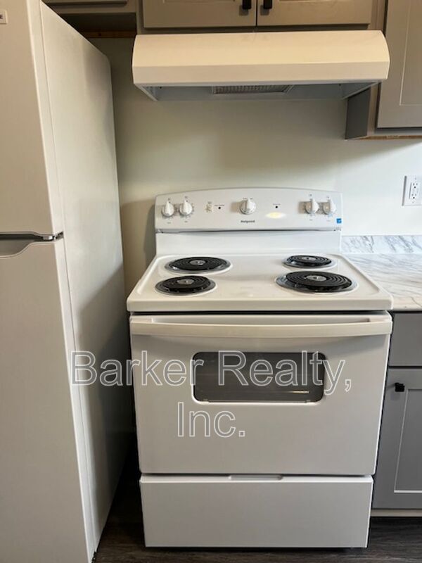 Building Photo - 555-4 E. Edenton Street
