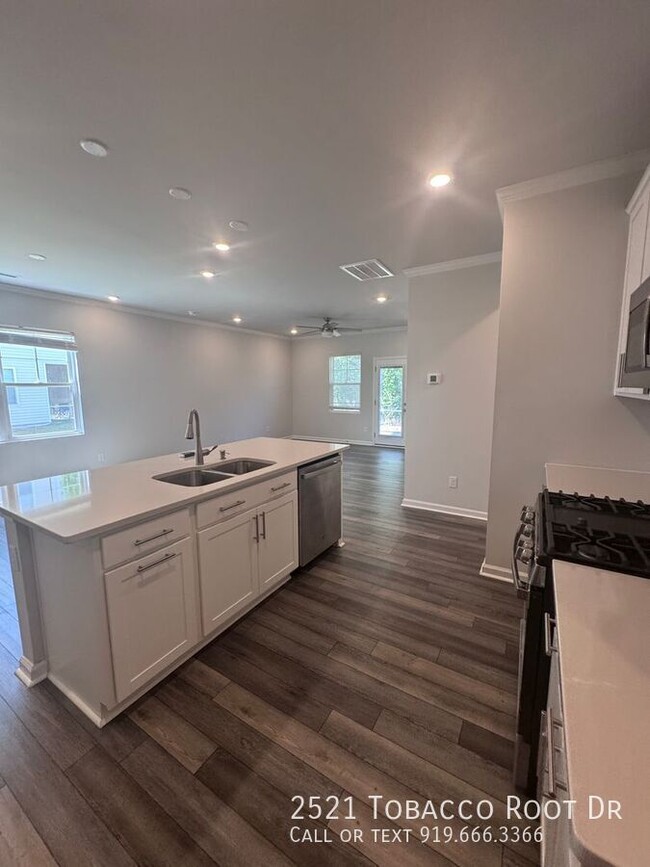 Building Photo - 2521 Tobacco Root Dr