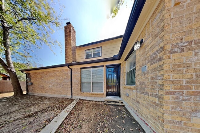 Building Photo - 19022 White Candle Dr