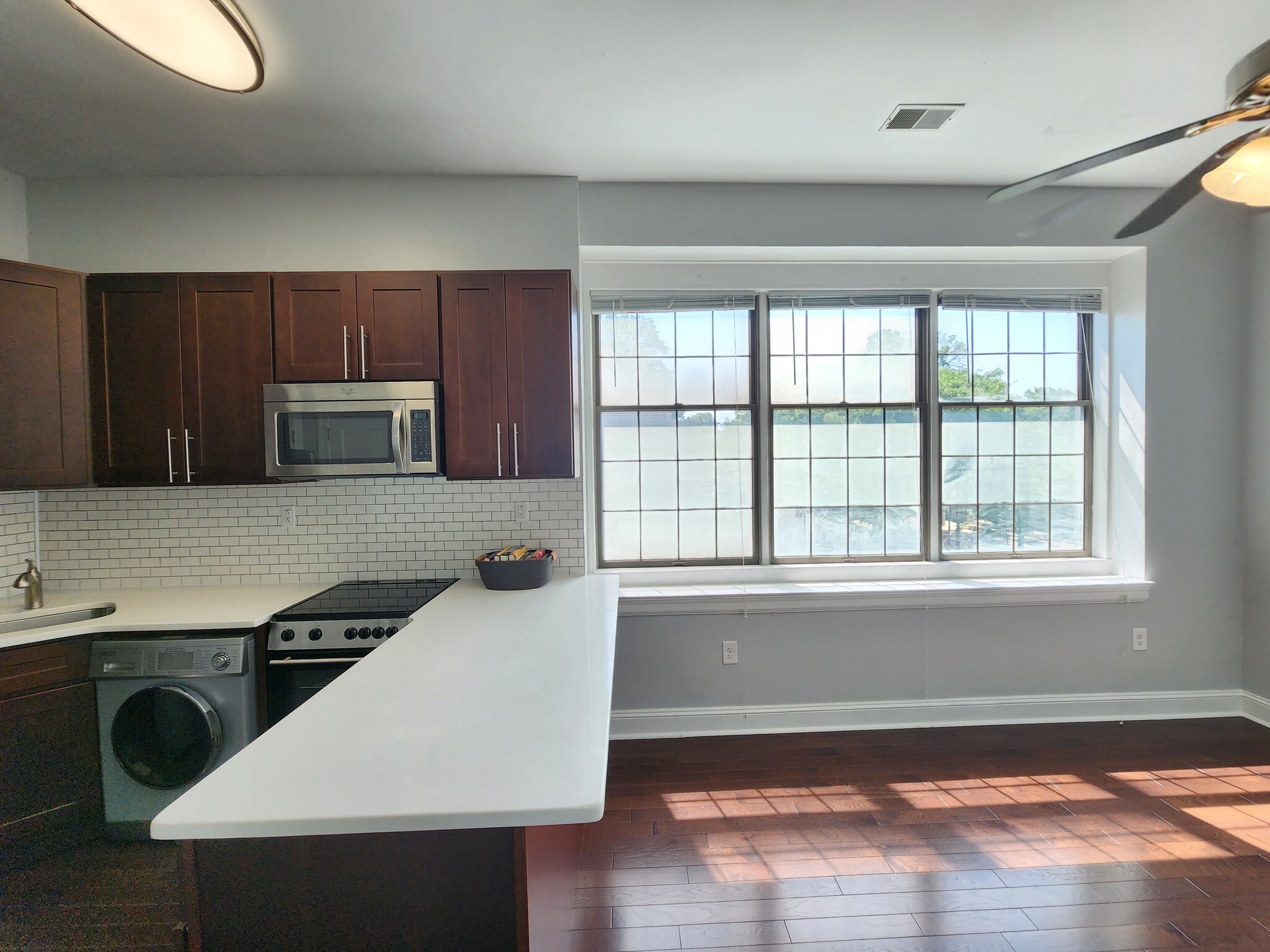 Building Photo - 283 Keswick Ave