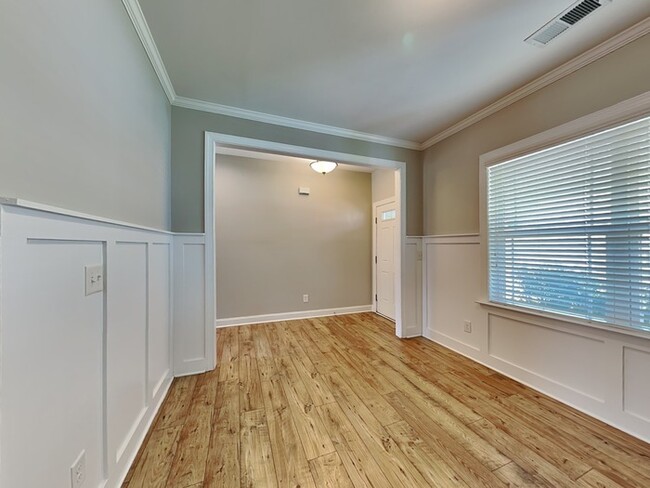 Building Photo - 506 Holden Forest Dr