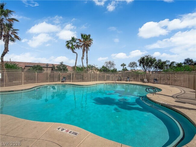 Building Photo - 8516 Little Fox St