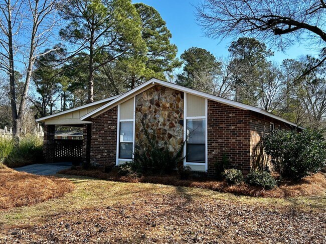 Primary Photo - 235 Cavalier Dr