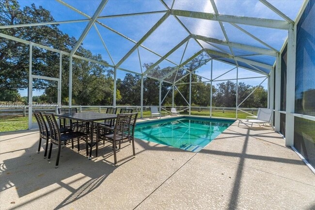 Building Photo - 18 NW 144th Dr