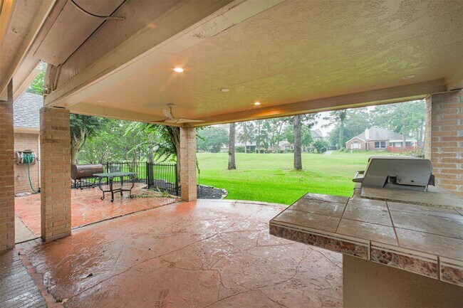 Building Photo - 7726 Trophy Pl Dr