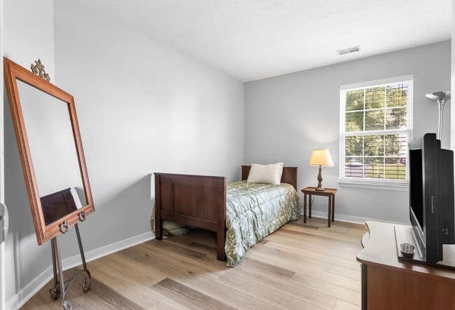 Building Photo - 4208 Mylan Rd