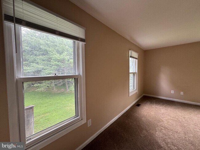 Building Photo - 10601 Greta Lynn Ct