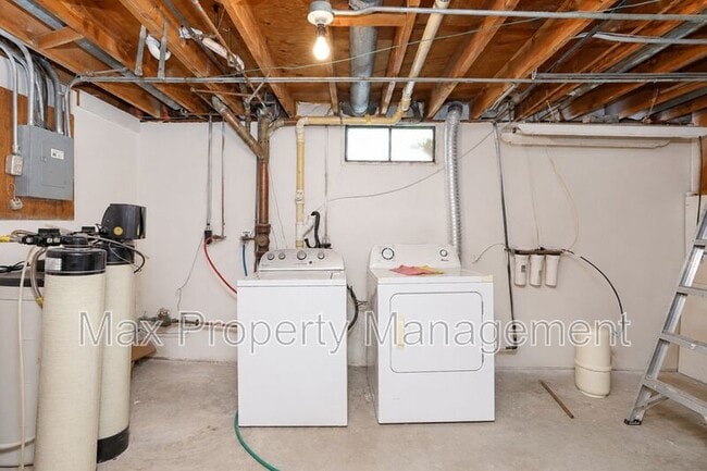 Building Photo - 4414 63rd St