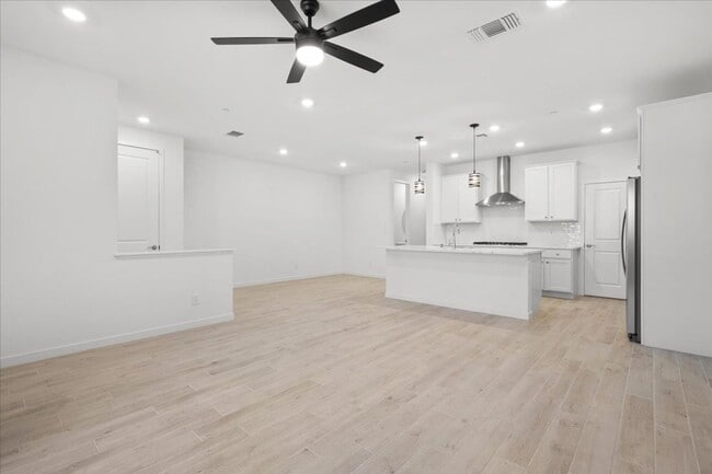 Building Photo - Brand New Luxury Modern 3 Bedroom Home in Summerlin