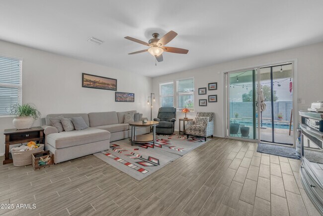 Building Photo - 25779 W Hazel Dr
