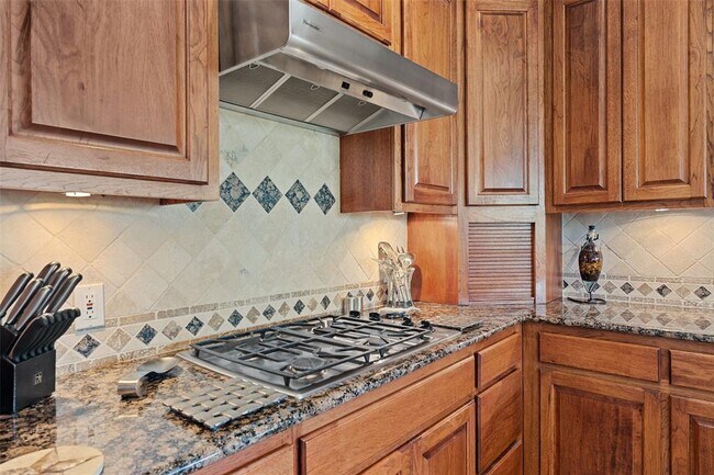 Building Photo - 22658 Felicia Dr
