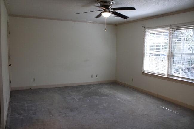 Building Photo - 1409 Chesnee Dr