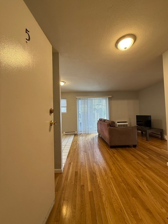 Building Photo - 565 Hyde Park Ave