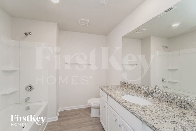 Building Photo - 8421 Deerwood Rd