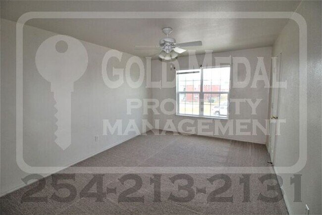 Building Photo - 3402 Barcelona Dr
