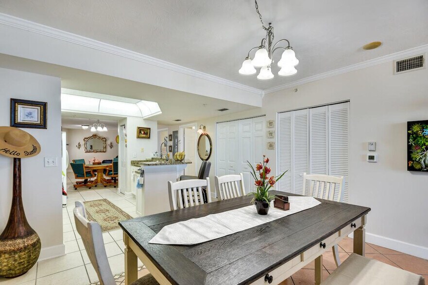 Building Photo - 2055 S Atlantic Ave