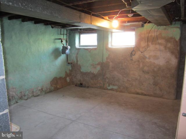 Building Photo - 355 Hampden Rd