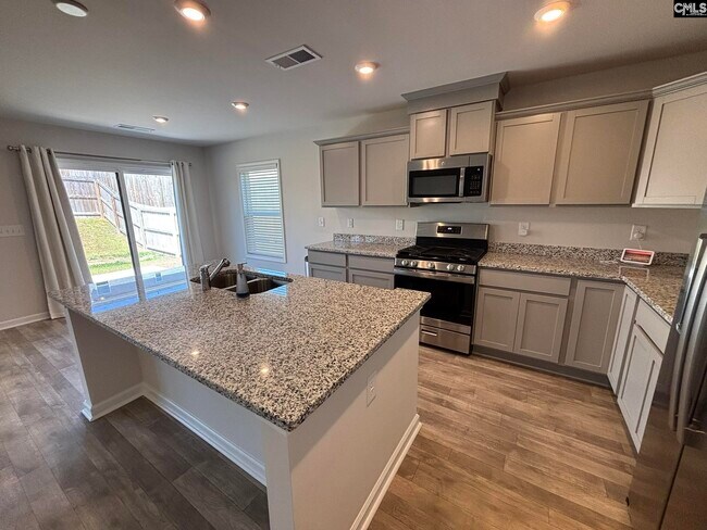 Building Photo - 1020 Field Strip Rd