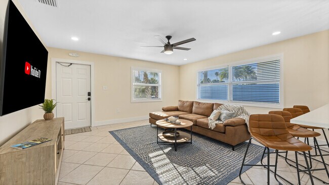 Building Photo - 79 S Brevard Ave