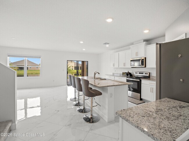 Building Photo - 6815 Topaz Dr