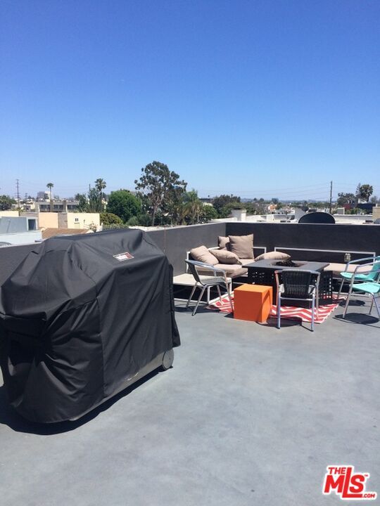 Building Photo - 11776 Idaho Ave