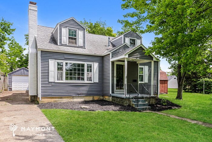 Building Photo - 11 Redbud Dr