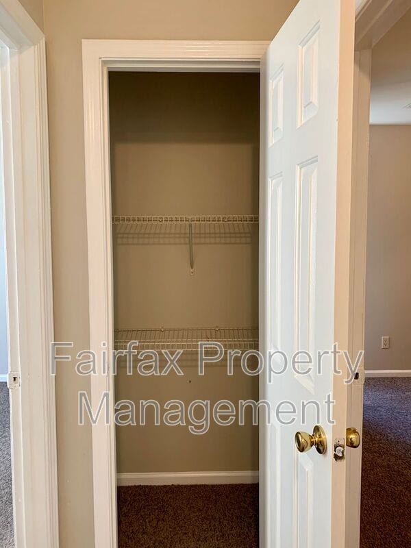 Building Photo - 1807 Fidelity Dr