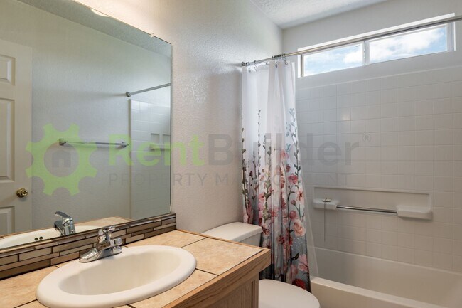 Building Photo - Call to schedule a showing at 505-808-6467