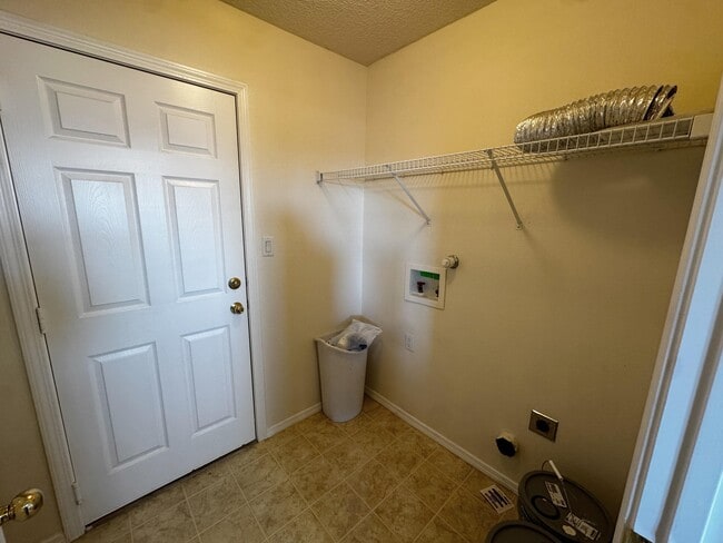 Building Photo - 8300 Bluffs Edge Pl NW