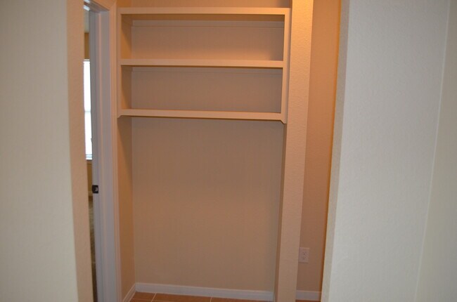 Building Photo - 2002Tru